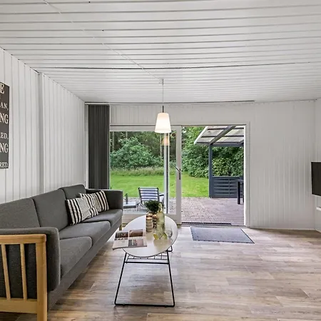 Tancred - 30km From The Sea By Interhome