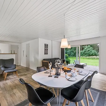 Tancred - 30km From The Sea By Interhome *